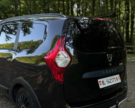 Черный Дачия Lodgy Stepway, объемом двигателя 1.2 л и пробегом 183 тыс. км за 8699 $, фото 50 на Automoto.ua