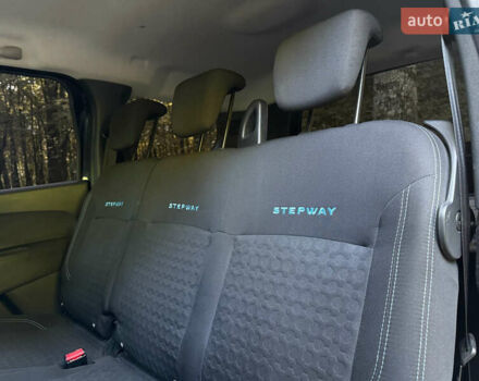 Дачия Lodgy Stepway 2016 в Стрые на Automoto.ua Черный Дачия Lodgy Stepway, объемом двигателя 1.2 л и пробегом 183 тыс. км за 8800 $, фото 66 на Automoto.ua
