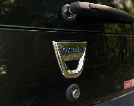 Черный Дачия Lodgy Stepway, объемом двигателя 1.2 л и пробегом 183 тыс. км за 8699 $, фото 42 на Automoto.ua