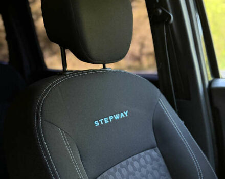 Дачия Lodgy Stepway 2016 в Стрые на Automoto.ua Черный Дачия Lodgy Stepway, объемом двигателя 1.2 л и пробегом 183 тыс. км за 8800 $, фото 16 на Automoto.ua