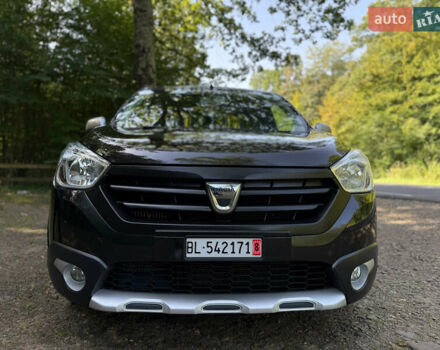 Дачия Lodgy Stepway 2016 в Стрые на Automoto.ua Черный Дачия Lodgy Stepway, объемом двигателя 1.2 л и пробегом 183 тыс. км за 8800 $, фото 1 на Automoto.ua