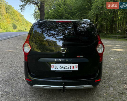 Черный Дачия Lodgy Stepway, объемом двигателя 1.2 л и пробегом 183 тыс. км за 8699 $, фото 24 на Automoto.ua