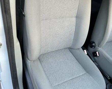 Белый Дачия Logan MCV, объемом двигателя 1.4 л и пробегом 175 тыс. км за 4950 $, фото 35 на Automoto.ua