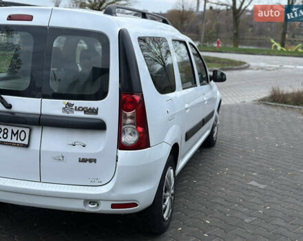 Белый Дачия Logan MCV, объемом двигателя 1.6 л и пробегом 185 тыс. км за 5500 $, фото 4 на Automoto.ua
