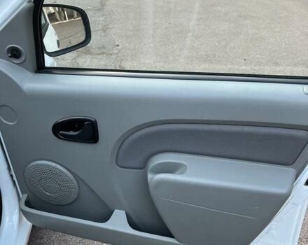 Белый Дачия Logan MCV, объемом двигателя 1.4 л и пробегом 175 тыс. км за 4950 $, фото 39 на Automoto.ua