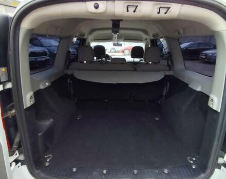 Белый Дачия Logan MCV, объемом двигателя 1.4 л и пробегом 178 тыс. км за 5500 $, фото 22 на Automoto.ua