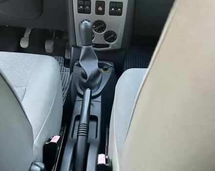 Белый Дачия Logan MCV, объемом двигателя 1.4 л и пробегом 175 тыс. км за 4950 $, фото 28 на Automoto.ua