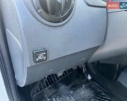 Белый Дачия Logan MCV, объемом двигателя 1.6 л и пробегом 231 тыс. км за 4650 $, фото 30 на Automoto.ua