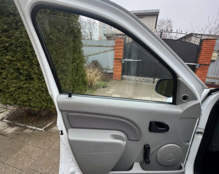 Білий Дачія Logan MCV, об'ємом двигуна 1.4 л та пробігом 177 тис. км за 5499 $, фото 9 на Automoto.ua