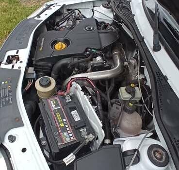 Белый Дачия Logan MCV, объемом двигателя 1.5 л и пробегом 280 тыс. км за 5650 $, фото 7 на Automoto.ua