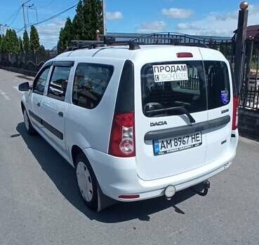 Белый Дачия Logan MCV, объемом двигателя 1.5 л и пробегом 280 тыс. км за 5650 $, фото 1 на Automoto.ua