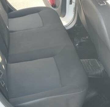 Белый Дачия Logan MCV, объемом двигателя 1.1 л и пробегом 142 тыс. км за 5600 $, фото 20 на Automoto.ua