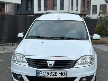 Белый Дачия Logan MCV, объемом двигателя 1.6 л и пробегом 185 тыс. км за 5500 $, фото 1 на Automoto.ua