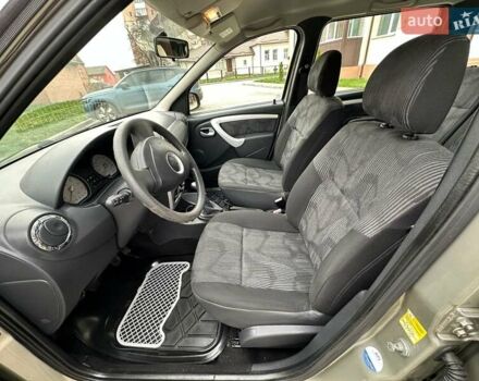 Бежевий Дачія Logan MCV, об'ємом двигуна 1.6 л та пробігом 109 тис. км за 6499 $, фото 15 на Automoto.ua