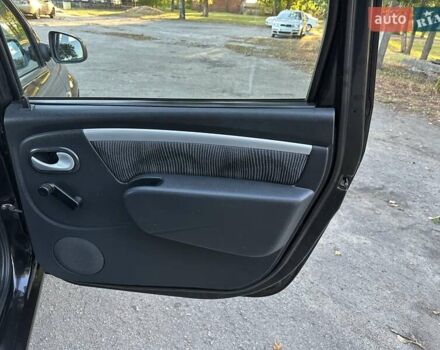 Черный Дачия Logan MCV, объемом двигателя 1.6 л и пробегом 143 тыс. км за 6850 $, фото 33 на Automoto.ua