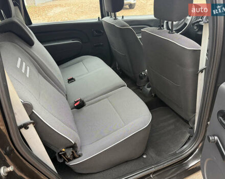 Черный Дачия Logan MCV, объемом двигателя 1.6 л и пробегом 233 тыс. км за 6500 $, фото 14 на Automoto.ua