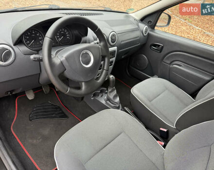 Черный Дачия Logan MCV, объемом двигателя 1.6 л и пробегом 233 тыс. км за 6500 $, фото 12 на Automoto.ua