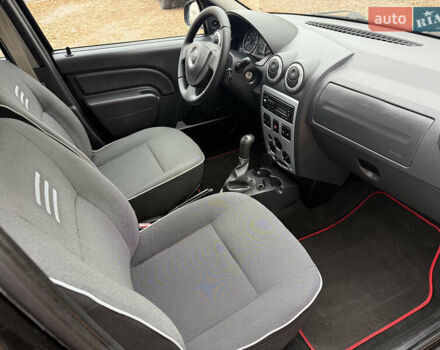 Черный Дачия Logan MCV, объемом двигателя 1.6 л и пробегом 233 тыс. км за 6500 $, фото 15 на Automoto.ua