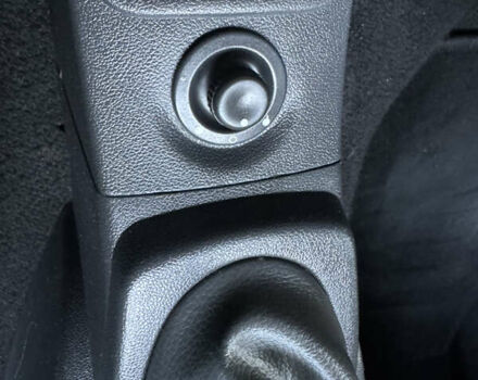 Черный Дачия Logan MCV, объемом двигателя 1.6 л и пробегом 144 тыс. км за 6350 $, фото 24 на Automoto.ua