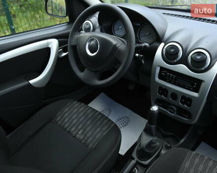 Черный Дачия Logan MCV, объемом двигателя 1.6 л и пробегом 135 тыс. км за 6950 $, фото 25 на Automoto.ua