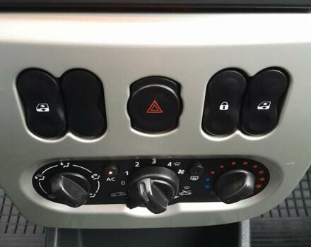 Чорний Дачія Logan MCV, об'ємом двигуна 1.6 л та пробігом 148 тис. км за 6295 $, фото 32 на Automoto.ua