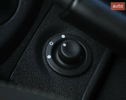 Черный Дачия Logan MCV, объемом двигателя 1.6 л и пробегом 135 тыс. км за 6950 $, фото 17 на Automoto.ua