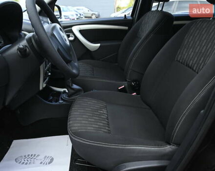 Черный Дачия Logan MCV, объемом двигателя 1.6 л и пробегом 135 тыс. км за 6950 $, фото 13 на Automoto.ua