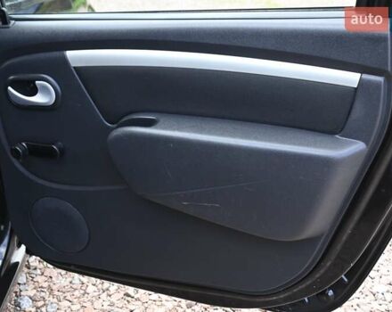 Черный Дачия Logan MCV, объемом двигателя 1.6 л и пробегом 135 тыс. км за 6950 $, фото 23 на Automoto.ua