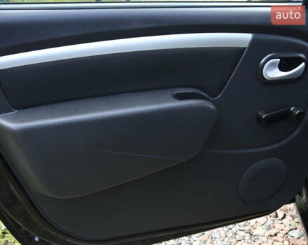 Черный Дачия Logan MCV, объемом двигателя 1.6 л и пробегом 135 тыс. км за 6950 $, фото 18 на Automoto.ua