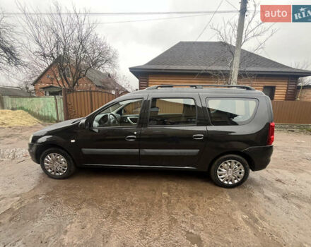 Черный Дачия Logan MCV, объемом двигателя 1.6 л и пробегом 220 тыс. км за 6900 $, фото 23 на Automoto.ua