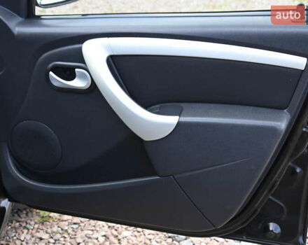 Черный Дачия Logan MCV, объемом двигателя 1.6 л и пробегом 135 тыс. км за 6950 $, фото 28 на Automoto.ua