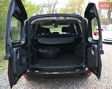 Черный Дачия Logan MCV, объемом двигателя 1.6 л и пробегом 135 тыс. км за 6950 $, фото 21 на Automoto.ua