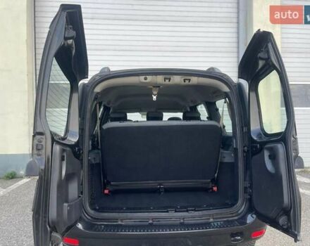 Черный Дачия Logan MCV, объемом двигателя 0 л и пробегом 145 тыс. км за 3500 $, фото 1 на Automoto.ua