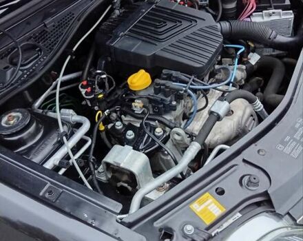 Чорний Дачія Logan MCV, об'ємом двигуна 1.6 л та пробігом 180 тис. км за 6899 $, фото 33 на Automoto.ua