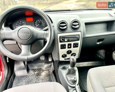 Красный Дачия Logan MCV, объемом двигателя 1.6 л и пробегом 175 тыс. км за 5200 $, фото 12 на Automoto.ua