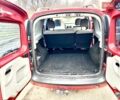 Красный Дачия Logan MCV, объемом двигателя 1.6 л и пробегом 175 тыс. км за 5200 $, фото 8 на Automoto.ua