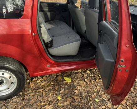 Дачія Logan MCV 2008 у Києві на Automoto.ua Червоний Дачія Logan MCV, об'ємом двигуна 1.6 л та пробігом 81 тис. км за 5300 $, фото 26 на Automoto.ua