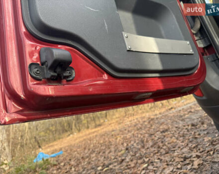 Дачія Logan MCV 2008 у Києві на Automoto.ua Червоний Дачія Logan MCV, об'ємом двигуна 1.6 л та пробігом 81 тис. км за 5300 $, фото 24 на Automoto.ua