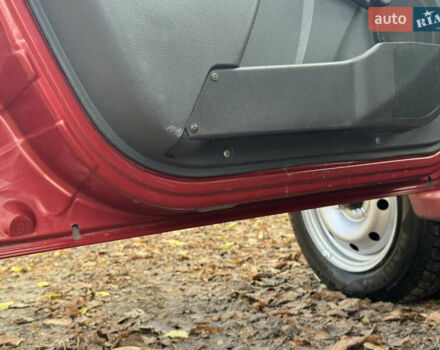 Дачія Logan MCV 2008 у Києві на Automoto.ua Червоний Дачія Logan MCV, об'ємом двигуна 1.6 л та пробігом 81 тис. км за 5300 $, фото 20 на Automoto.ua