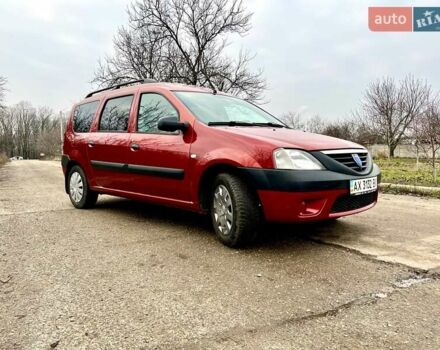Красный Дачия Logan MCV, объемом двигателя 1.6 л и пробегом 175 тыс. км за 5200 $, фото 1 на Automoto.ua