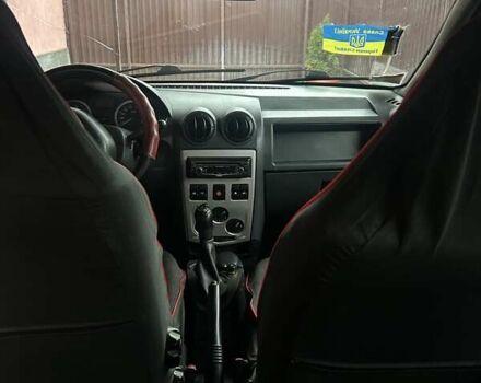 Красный Дачия Logan MCV, объемом двигателя 1.6 л и пробегом 194 тыс. км за 4500 $, фото 9 на Automoto.ua