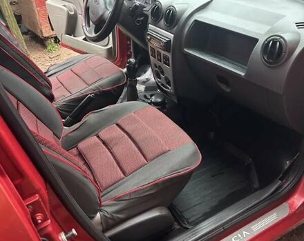 Красный Дачия Logan MCV, объемом двигателя 1.6 л и пробегом 194 тыс. км за 4500 $, фото 15 на Automoto.ua