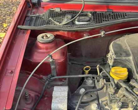 Дачія Logan MCV 2008 у Києві на Automoto.ua Червоний Дачія Logan MCV, об'ємом двигуна 1.6 л та пробігом 81 тис. км за 5300 $, фото 11 на Automoto.ua