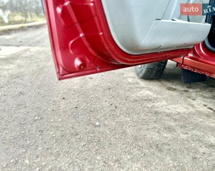 Красный Дачия Logan MCV, объемом двигателя 1.6 л и пробегом 175 тыс. км за 5200 $, фото 10 на Automoto.ua