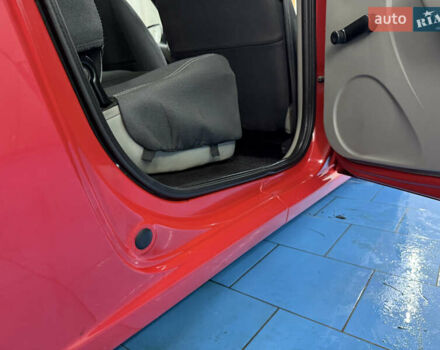 Дачия Logan MCV 2009 в Днепре (Днепропетровске) на Automoto.ua Красный Дачия Logan MCV, объемом двигателя 1.39 л и пробегом 213 тыс. км за 4200 $, фото 16 на Automoto.ua