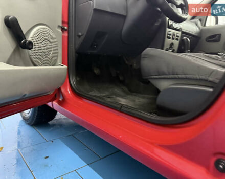 Дачия Logan MCV 2009 в Днепре (Днепропетровске) на Automoto.ua Красный Дачия Logan MCV, объемом двигателя 1.39 л и пробегом 213 тыс. км за 4200 $, фото 17 на Automoto.ua