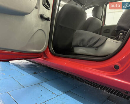 Дачия Logan MCV 2009 в Днепре (Днепропетровске) на Automoto.ua Красный Дачия Logan MCV, объемом двигателя 1.39 л и пробегом 213 тыс. км за 4200 $, фото 13 на Automoto.ua
