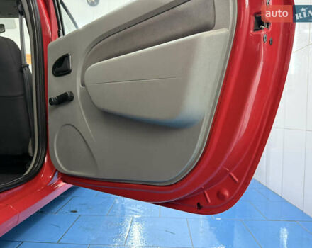 Дачия Logan MCV 2009 в Днепре (Днепропетровске) на Automoto.ua Красный Дачия Logan MCV, объемом двигателя 1.39 л и пробегом 213 тыс. км за 4200 $, фото 11 на Automoto.ua