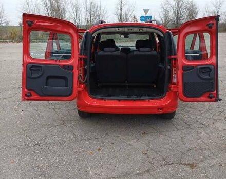 Красный Дачия Logan MCV, объемом двигателя 1.6 л и пробегом 159 тыс. км за 5850 $, фото 12 на Automoto.ua