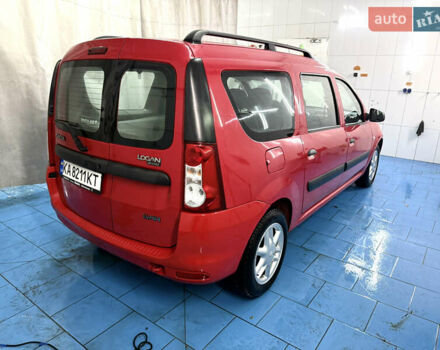Дачия Logan MCV 2009 в Днепре (Днепропетровске) на Automoto.ua Красный Дачия Logan MCV, объемом двигателя 1.39 л и пробегом 213 тыс. км за 4200 $, фото 7 на Automoto.ua